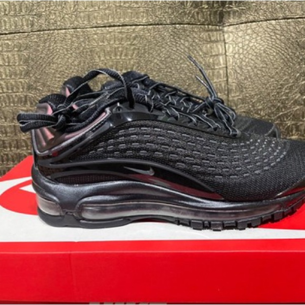 Nike Air Max Deluxe Men’s Running, BLACK Sneakers AV2589-001 SZ 9 mens NEW